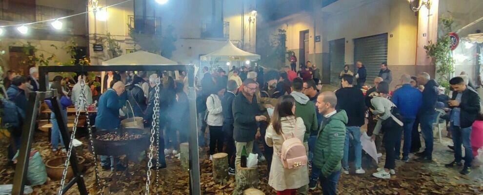 Martone, grande successo di pubblico per la prima serata della “Sagra della Castagna”