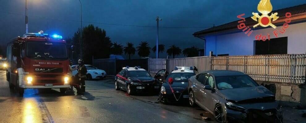 Auto travolge carabinieri durante un controllo a Lamezia Terme: due feriti in modo grave