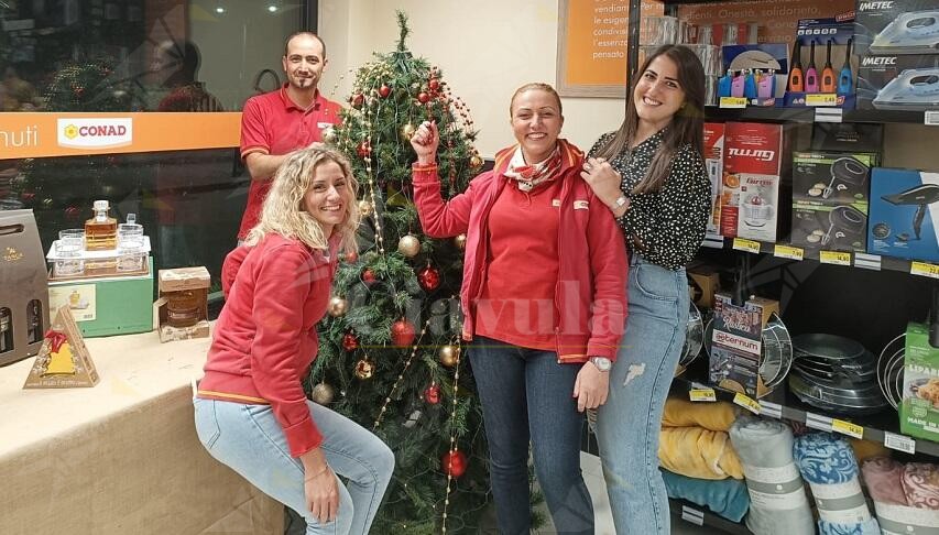 Foto del giorno: al Conad di Caulonia Marina è già Natale!