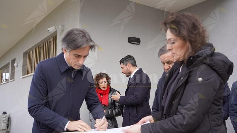 Reggio, consegnata la “Casa delle Donne”, il centro antiviolenza realizzato in un bene confiscato