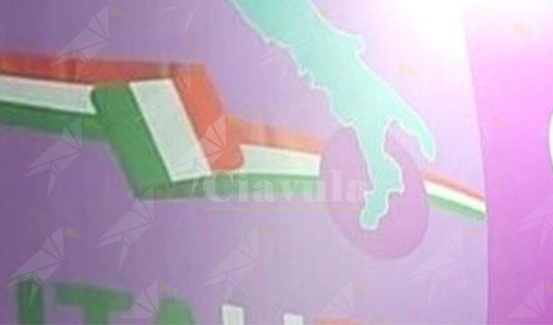 Fiera di Vienna, bufera per il logo dell’Italia senza isole allo stand della Calabria