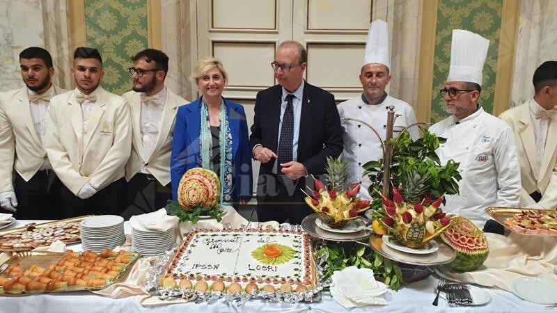 Giornata del mare, il ministro Valditara elogia gli studenti dell’Alberghiero di Locri