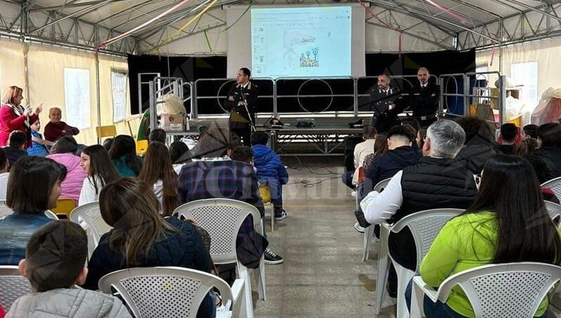 Bullismo e illegalità: i carabinieri incontrano gli alunni dell’istituto comprensivo Carlo Levi di Melicucco