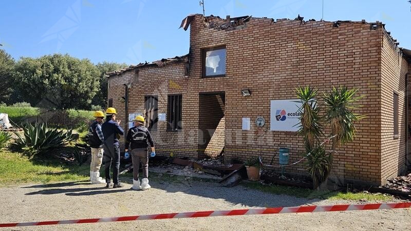 Reggio, rogo al Parco Ecolandia, il sindaco Falcomatà: “Ferita al cuore della città”