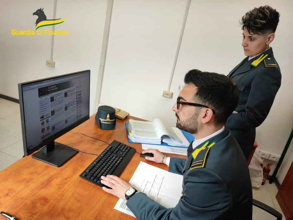 False residenze e contratti fittizi, 61 indagati a Lamezia Terme
