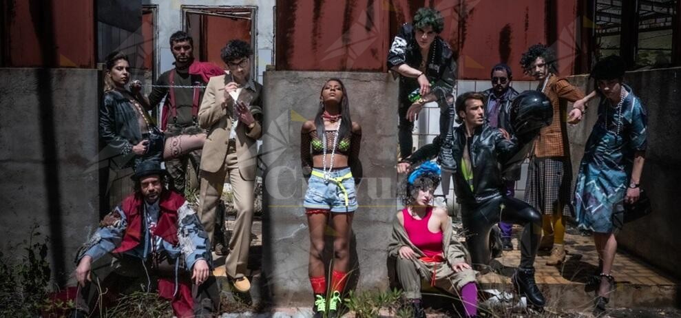 A Locri un Pirandello spietato e punk nello spettacolo teatrale “Vestire gli ignudi”