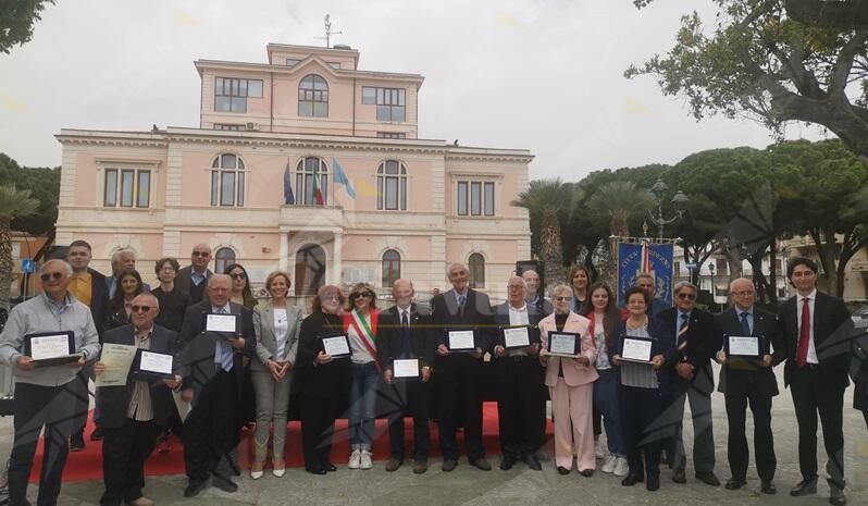 A Siderno dieci cittadini gratificati col premio “Civiltà e Lavoro”