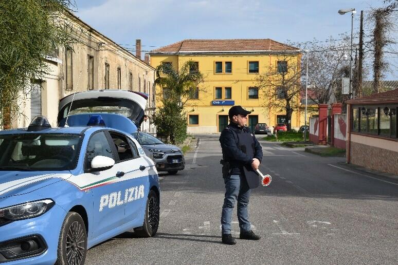 Cirò Marina, controlli straordinari della polizia: sanzioni e multe