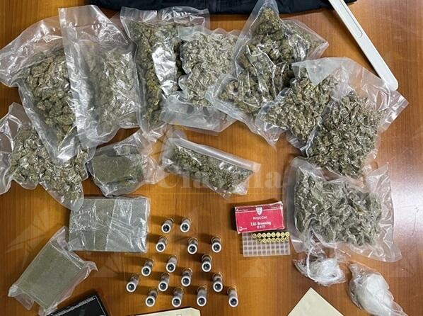 Droga e munizioni, avviso orale per una coppia di Serra San Bruno