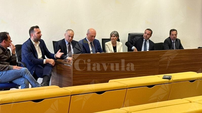 Variante alla ss 106 di Caulonia, l’Anas apre al dialogo con i comuni delle Locride. Cirillo e Crinò: “I cittadini meritano sicurezza e dignità”
