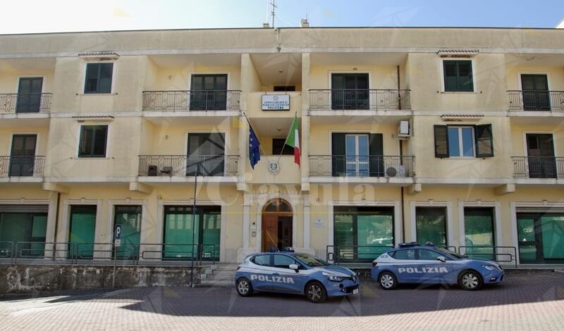 Polistena, lavoratori in nero nel cantiere della scuola primaria: multe per 28.400 euro