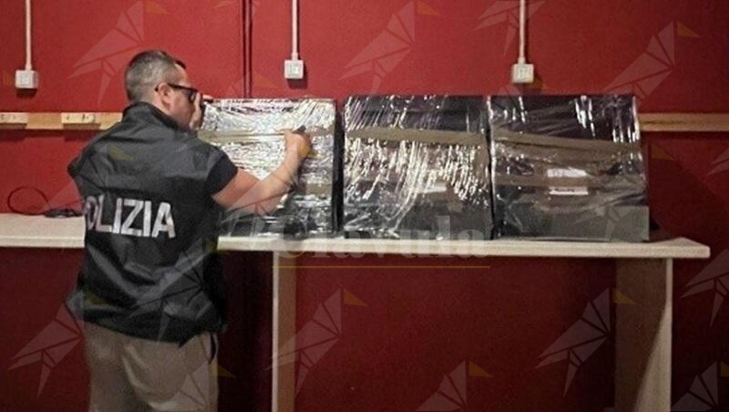 Sequestrati 3 apparecchi da gioco irregolari in un bar. 30 mila euro di multa al proprietario