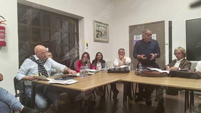 Caulonia, Ninni Riccio: “Sull’idrico Lancia non ha fatto niente per tre anni, Frajia si è ammazzato di lavoro”