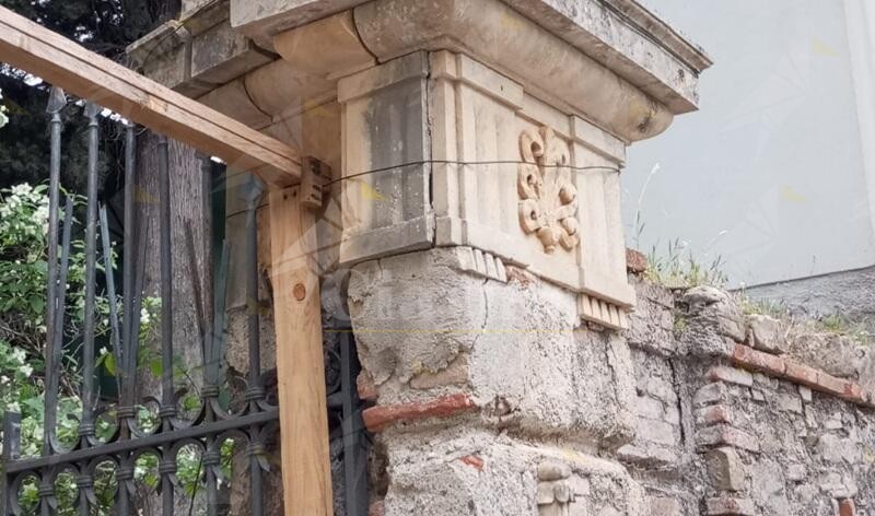 Caulonia, Lucia Spanò: “Altro che discuterne insieme, serve una protesta collettiva. Al cimitero negligenza e mancanza di cura”