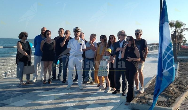 Cerimonia di innalzamento della “Bandiera Blu” a Caulonia, il sindaco Cagliuso: “Risultato che appartiene a tutti”