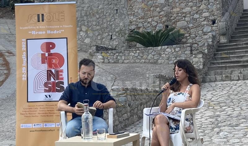 Domenica 22 giugno torna l’Happening di Scholé a Roccella: cultura, musica e riflessioni sulla Cura