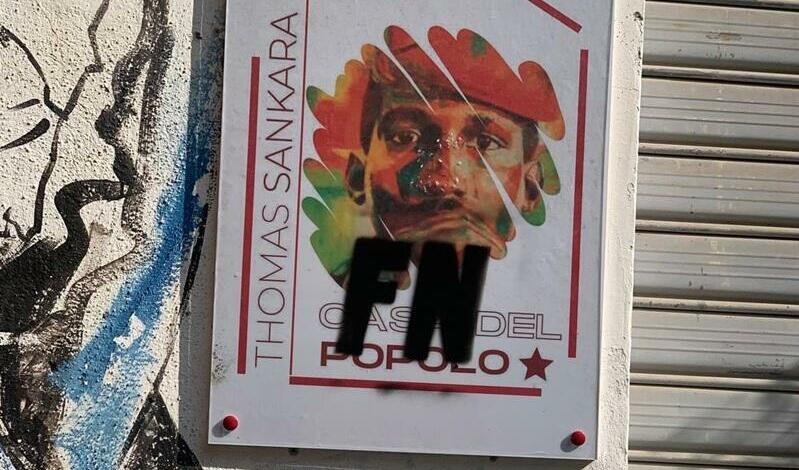 Imbrattata la Casa del Popolo Thomas Sankara di Catanzaro con simboli neofascisti
