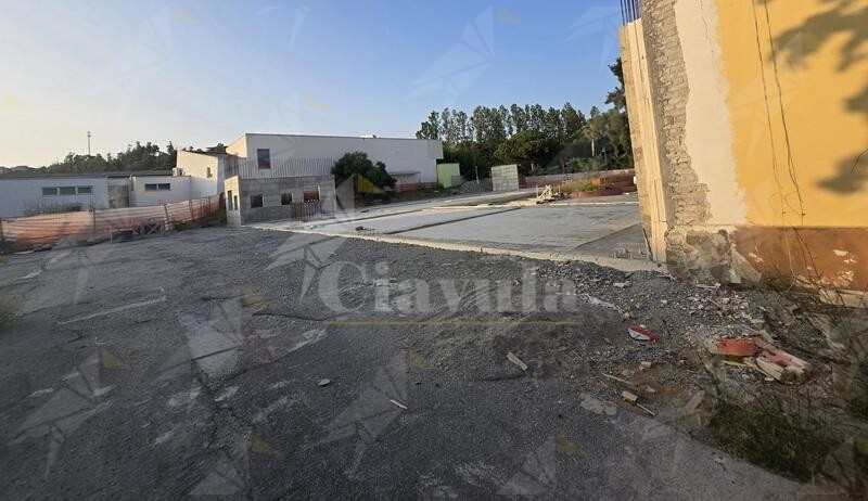 Rinnoviamo Caulonia: “Cagliuso rischia di perdere i finanziamenti della scuola media”