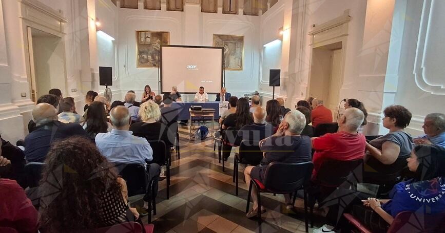 Grande partecipazione a Cinquefrondi per la presentazione del libro “Andao” di Francesco Cimino