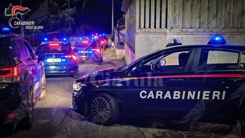 Estorsione aggravata dal metodo mafioso ai danni di un imprenditore. 5 arresti tra Caulonia, Riace, Placanica e Siderno