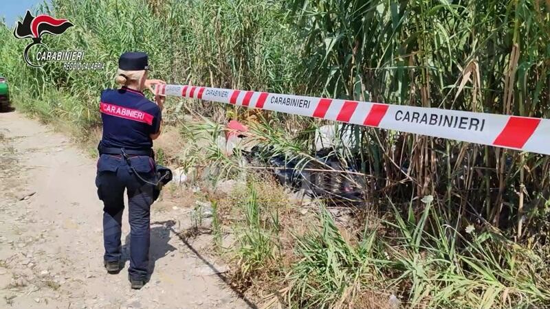 Incendi e reati ambientali nella Piana di Gioia Tauro, denunciate 14 persone