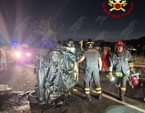Incidente stradale nel crotonese, 3 feriti tra cui un neonato