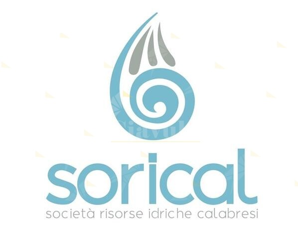 Morosità per 7 milioni, la Sorical limiterà e sospenderà la fornitura d’acqua agli utenti inadempienti