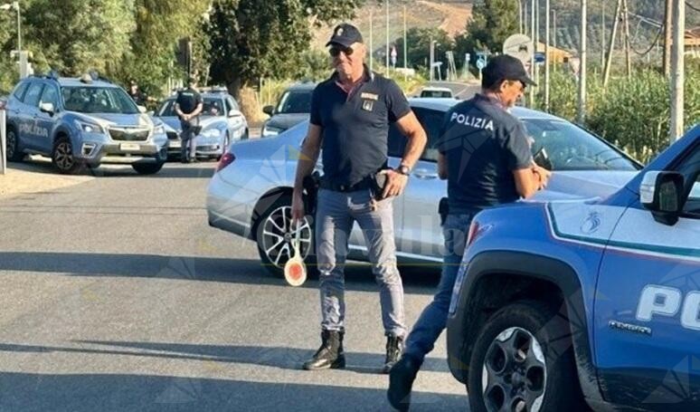 Controlli della polizia nel vibonese. Multe per violazioni al codice della strada, sequestrata droga a Serra San Bruno