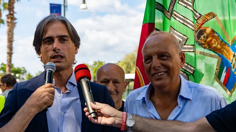 Raduno “Fiat 500 Bronzi di Riace”, il sindaco di Reggio: “Una grande festa che esalta le bellezze della nostra città” Raduno “Fiat 500 Bronzi di Riace”, il sindaco di Reggio: “Una grande festa che esalta le bellezze della nostra città”