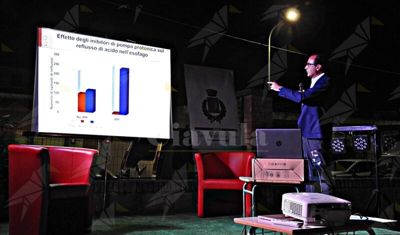 Grande partecipazione a Sant’Ilario dello Ionio al convegno sui gastroprotettori con il prof. Zagari