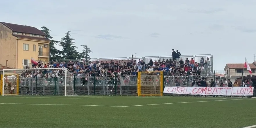 Il PD di Gioiosa Ionica: “L’U.S. Gioiosa può giocare nello stadio comunale, basta con falsità e speculazioni” Il PD di Gioiosa Ionica: “L’U.S. Gioiosa può giocare nello stadio comunale, basta con falsità e speculazioni”