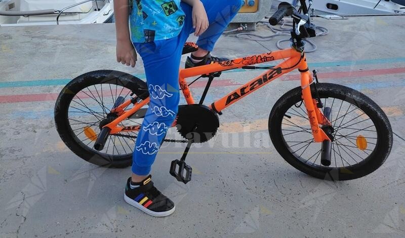 Furto di bicicletta a Caulonia, indagini in corso