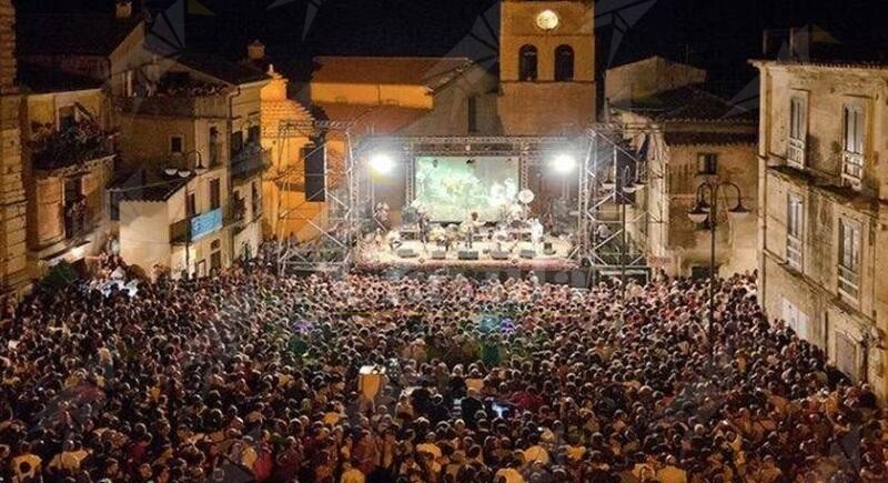 Rinnoviamo Caulonia: “Cosa diavolo sta succedendo con il Kaulonia Tarantella Festival?”