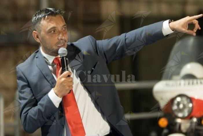 Il Sindaco di Cinquefrondi impegnato per la riapertura dell’ufficio postale Il Sindaco di Cinquefrondi impegnato per la riapertura dell’ufficio postale