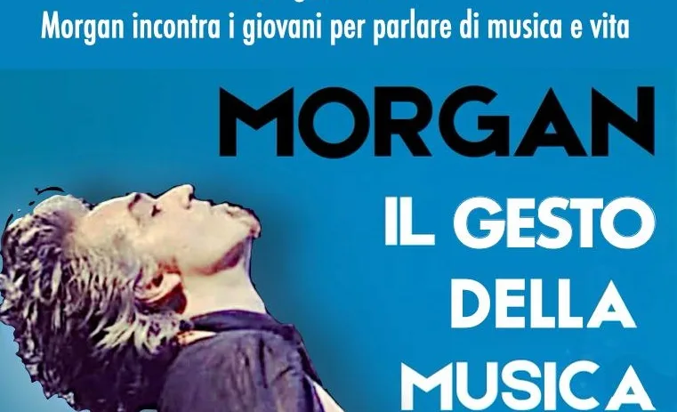 Morgan a Caulonia parla di “musica e vita”: “Che è ‘sta violenza sulle donne?”. Morgan a Caulonia parla di “musica e vita”: “Che è ‘sta violenza sulle donne?”.