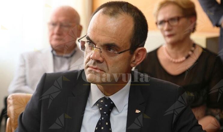 L’ex assessore regionale Musmanno replica a Gallo: “Parlano gli atti, eviti figuracce”