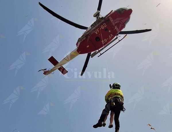 Due turisti rimangono bloccati sulla scogliera di Capo Vaticano. Recuperati dai vigili del fuoco