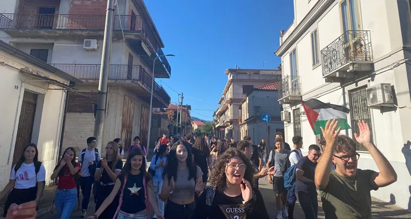 Oggi gli studenti dei Licei di Cittanova in sciopero per la Palestina