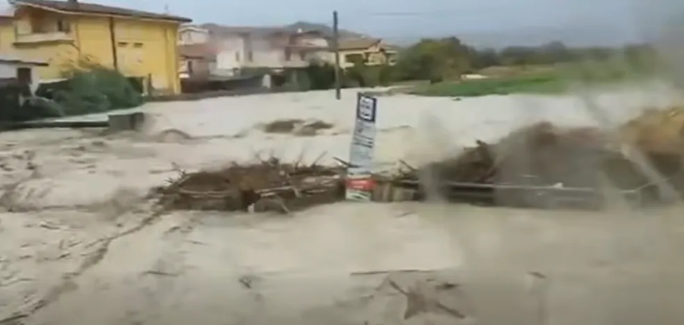 Maltempo, situazione drammatica a Cropani Marina