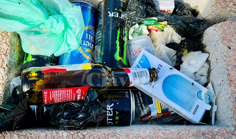 Caulonia, fontana ridotta a pattumiera. Cristiano Fantò: “Situazione che dura da anni”