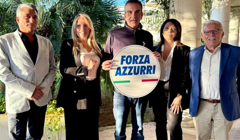 Elezioni Regionali, Forza Azzurri chiude la campagna elettorale con il presidente Roberto Occhiuto