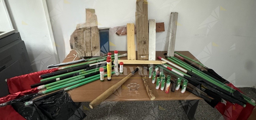 Sequestrati fumogeni e bombe carta durante la partita di calcio tra la A.S. Reggina 1914 e la A.S.D. Nocerina Calcio 1910