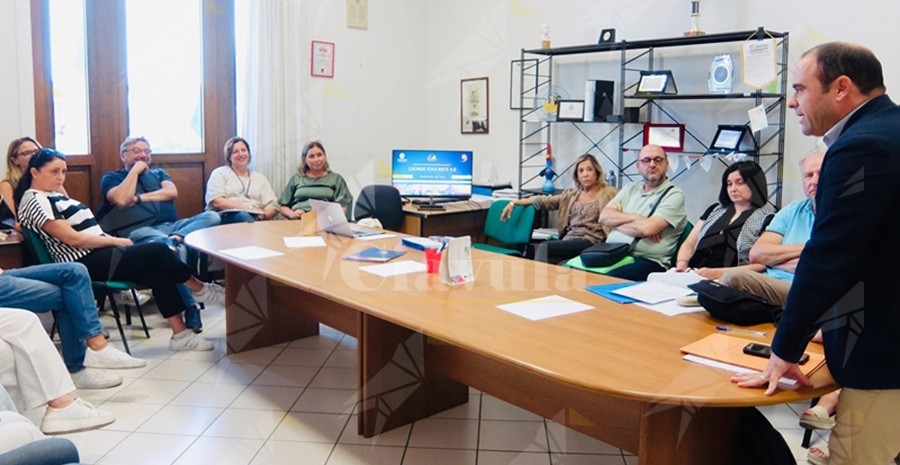 Siderno: un incontro di scambio di esperienze e know how tra la rete “Locride Educante 4.0” e il progetto palermitano “Antenne Educanti”