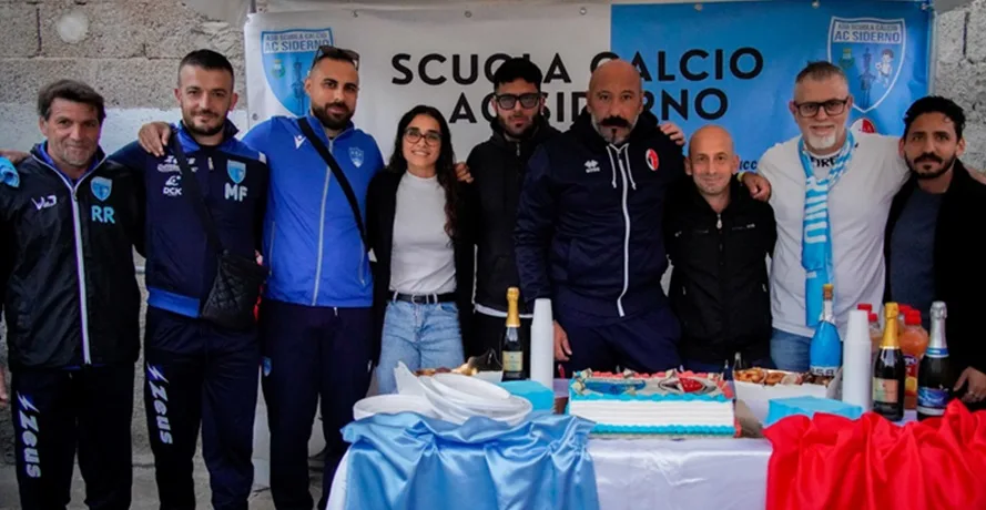 L’ASD Academy Siderno è orgogliosa di annunciare una prestigiosa affiliazione con la SSC Bari Calcio L’ASD Academy Siderno è orgogliosa di annunciare una prestigiosa affiliazione con la SSC Bari Calcio