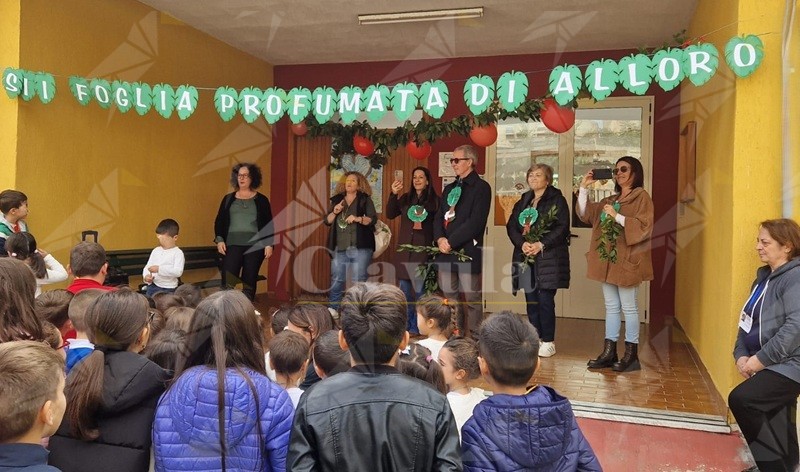 Caulonia celebra la Festa dell’Albero con scuole e comunità Caulonia celebra la Festa dell’Albero con scuole e comunità