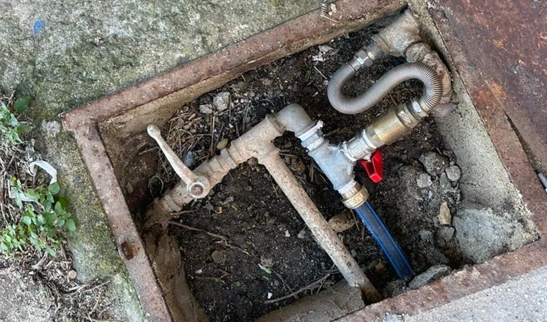 Abusivismo edilizio ed allaccio abusivo alla rete idrica, deferite due persone Abusivismo edilizio ed allaccio abusivo alla rete idrica, deferite due persone