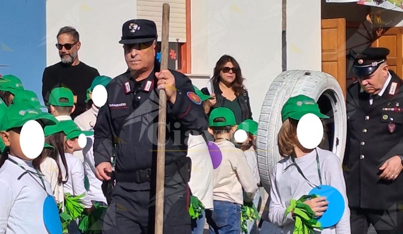 La scuola primaria di Ardore Marina celebra la Festa degli Alberi con il progetto “Chi pianta un albero, semina futuro”