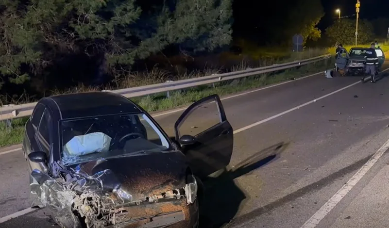 Ennesimo incidente sulla Statale 106, due persone finiscono in ospedale