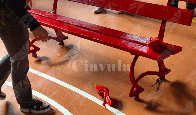 L’IIS “Mazzone” di Roccella Jonica scende in campo per dire NO alla violenza sulle donne