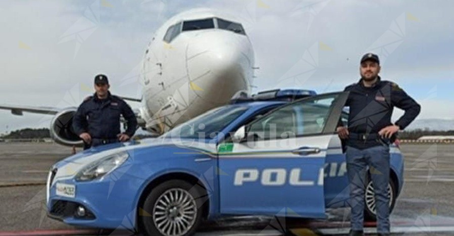 Ruba uno smartwatch ed una cintura all’aeroporto di Reggio. Bloccato prima di partire un uomo di Cinquefrondi